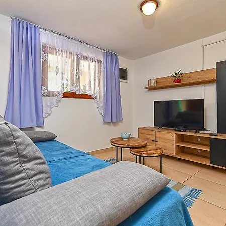 Nicole 2205 Apartmán Vodnjan