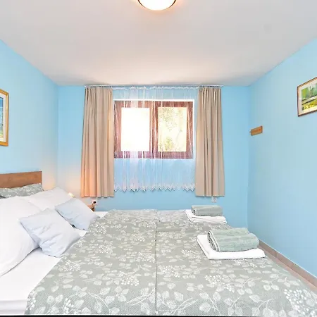 Apartment Batvaci 2205